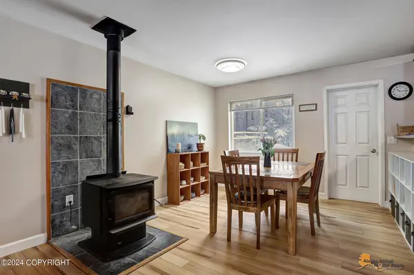 10707 N 58 Mile RD, Sutton, AK 99674