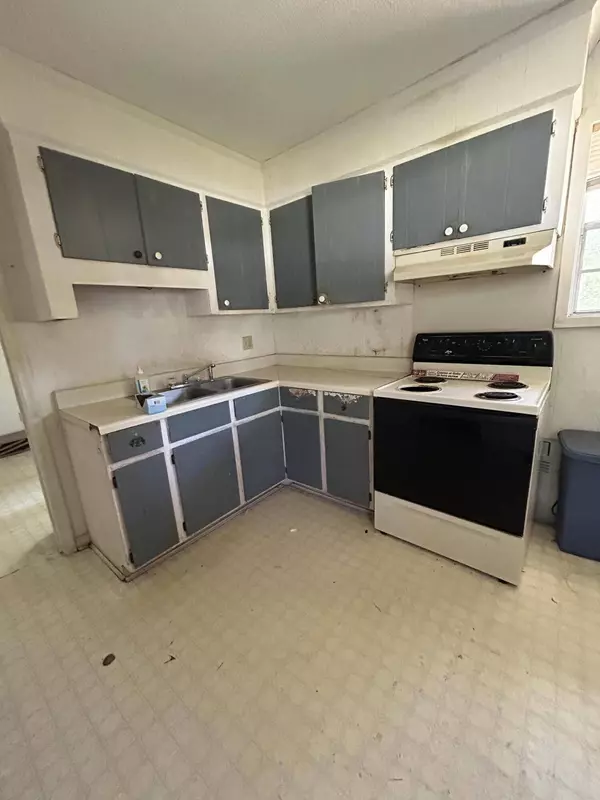 2402 SOUTHDALE DRIVE DR, Hephzibah, GA 30815