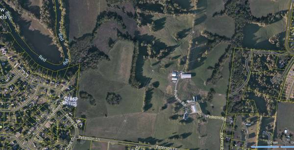 1919 Claymont Dr, Clarksville, TN 37040