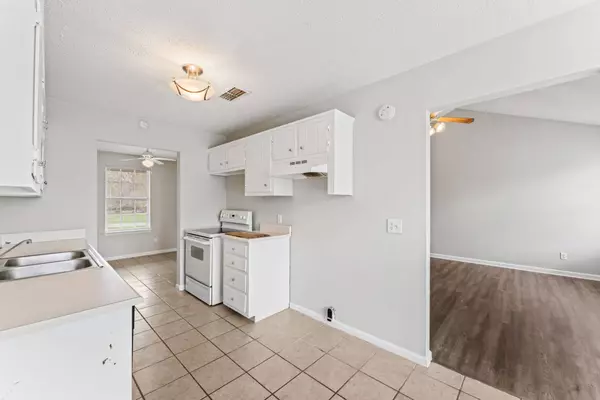 7548 Chadwick Dr, Murfreesboro, TN 37129