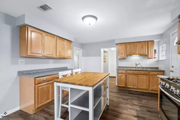 10804 W Edgewood Road, Beach Park, IL 60087