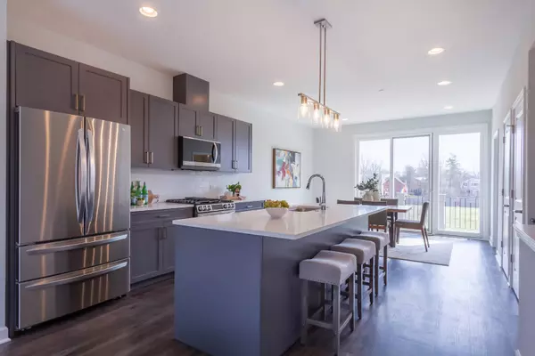 1205 Shermer RD, Northbrook, IL 60062