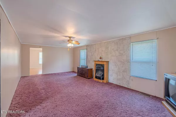 1407 Etherton Rd, Sevierville, TN 37876