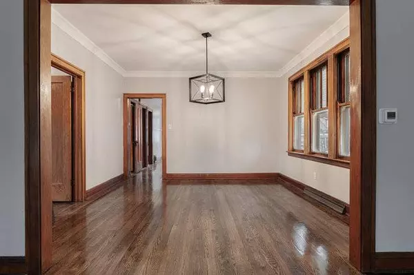 12233 Artesian AVE, Blue Island, IL 60406