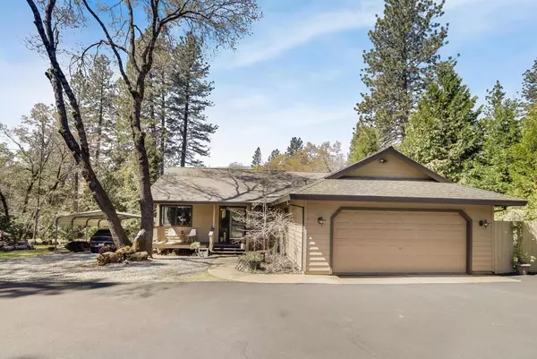 5787 Silverleaf DR, Foresthill, CA 95631