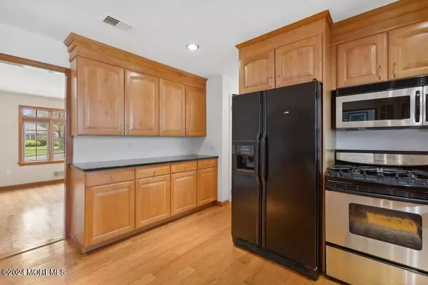 149 Ueland Road, Red Bank, NJ 07701