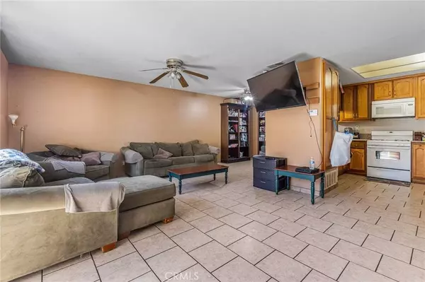 240 W Hemlock ST, Port Hueneme, CA 93041