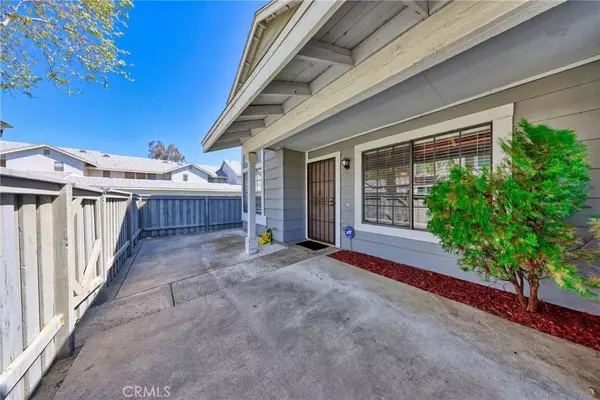 1380 W 48th ST #11, San Bernardino, CA 92407