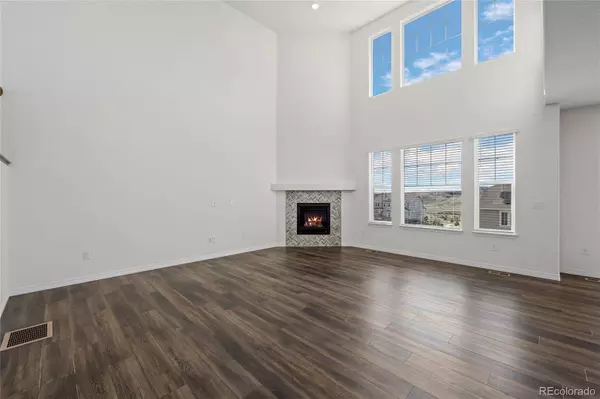 18916 W 84th PL, Arvada, CO 80007