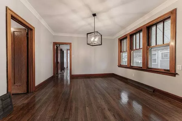 12233 Artesian AVE, Blue Island, IL 60406