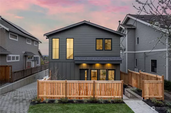 418 24th AVE E #B, Seattle, WA 98112