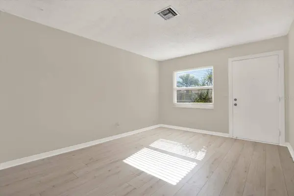 664 36TH ST SE, Largo, FL 33771