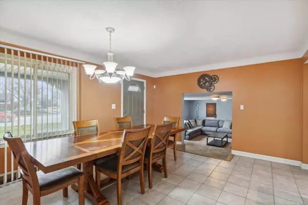 21230 E 12 Mile Rd Road, Saint Clair Shores, MI 48081