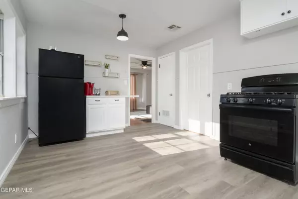 4219 McConnell Avenue, El Paso, TX 79904