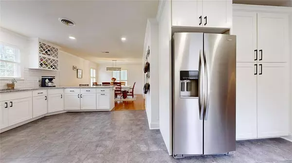 1015 Lawhon Street, Shreveport, LA 71106