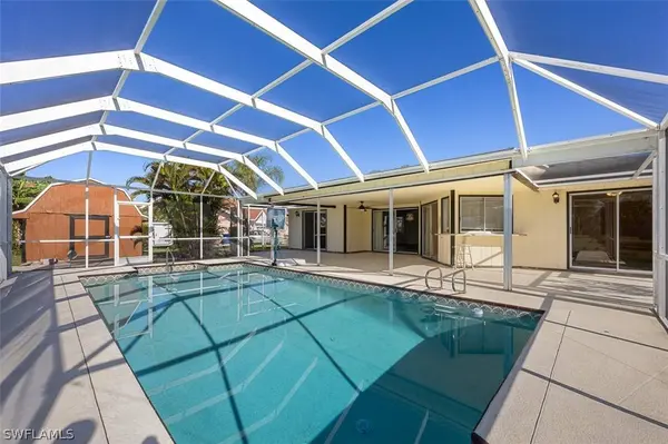 2404 Del Ray PL, Lehigh Acres, FL 33936