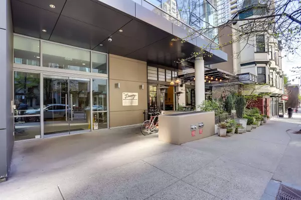 888 HOMER ST #1906, Vancouver, BC V6B 0H7