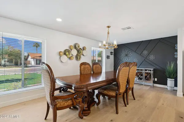 2726 E SIERRA Street, Phoenix, AZ 85028