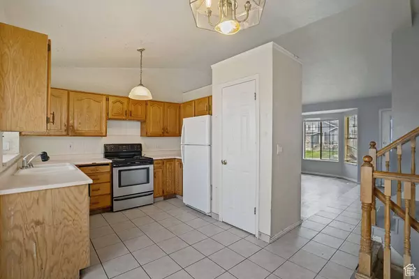 448 W 180 N, Clearfield, UT 84015