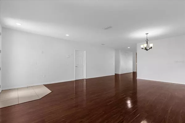 2940 CASABELLA DR, Kissimmee, FL 34744