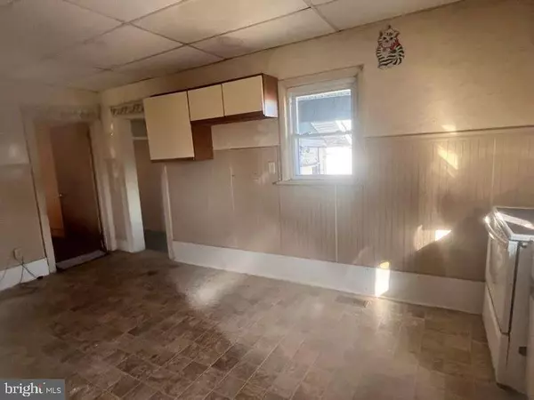 107 N WILLOW ST, Landisville, NJ 08326