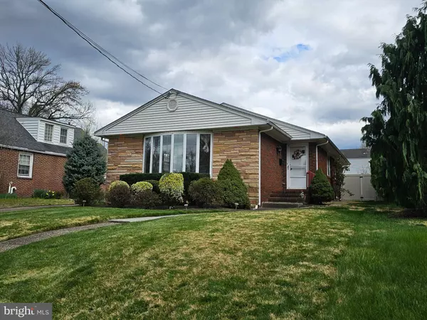 126 E BROWNING RD, Collingswood, NJ 08108