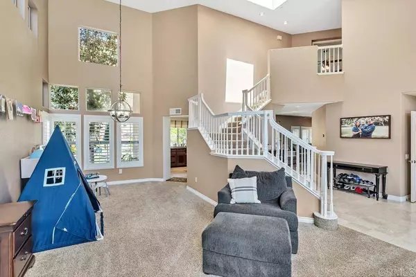 2570 Indigo DR, El Cajon, CA 92019