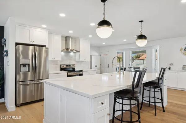 2726 E SIERRA Street, Phoenix, AZ 85028