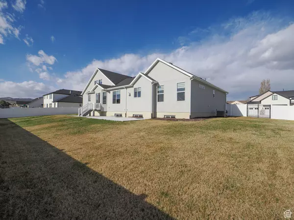 13667 S 3870 W, Riverton, UT 84065