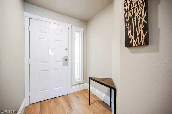 260 E Flamingo Road #305, Las Vegas, NV 89169