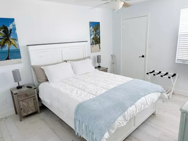 1999 Island Club DR #17, Indialantic, FL 32903