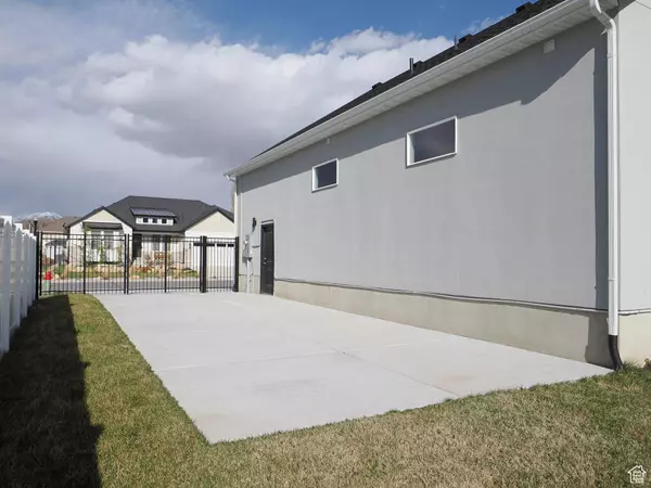 13667 S 3870 W, Riverton, UT 84065