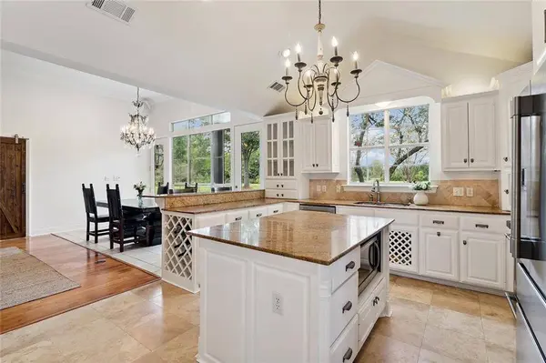 37607 SOUTHWOOD VILLAGE AVE, Prairieville, LA 70769