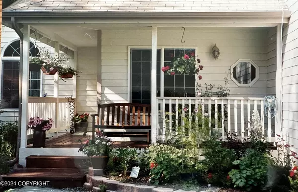 181 E Hygrade LN, Wasilla, AK 99654