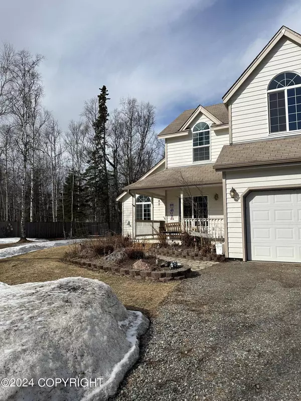 181 E Hygrade LN, Wasilla, AK 99654