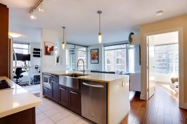 888 HOMER ST #1906, Vancouver, BC V6B 0H7