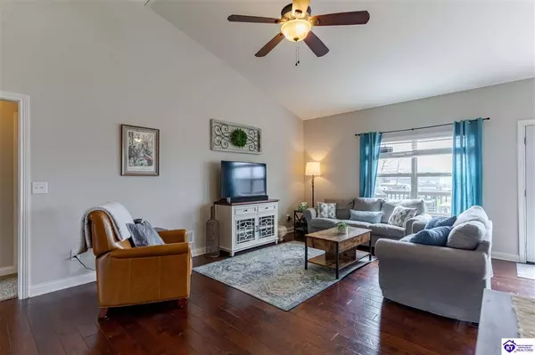 205 Sangria Drive, Vine Grove, KY 40175