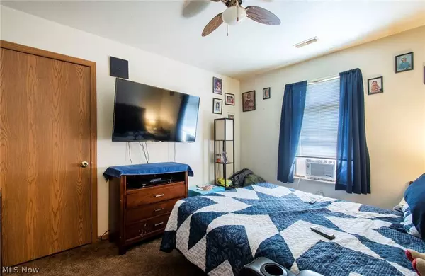 1624 Atkinson AVE, Youngstown, OH 44505