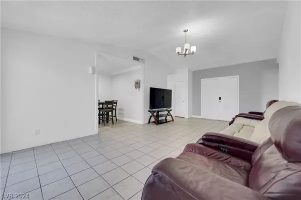 3813 Valley Forge Avenue, Las Vegas, NV 89110