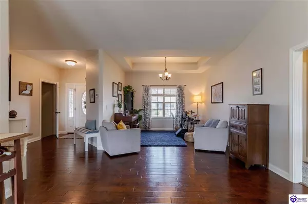 205 Sangria Drive, Vine Grove, KY 40175