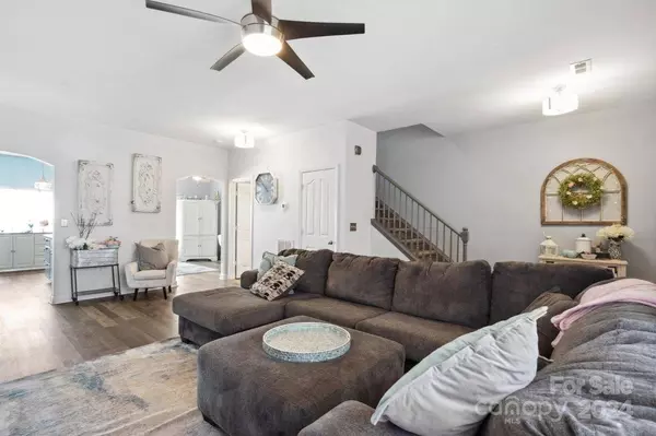 18125 Amberwood Glen DR, Cornelius, NC 28031