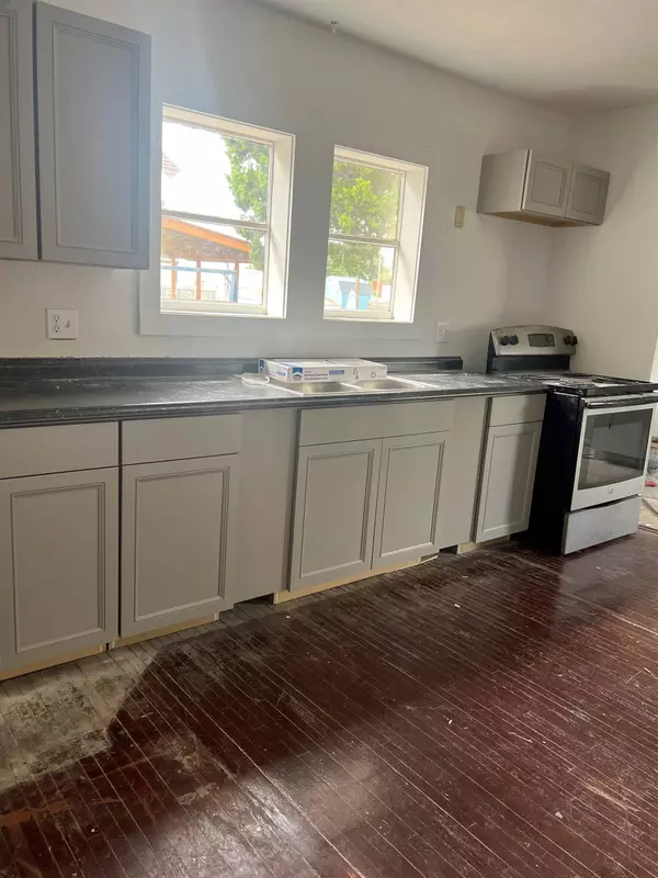 206 Barnes Ave, Alva, OK 73717