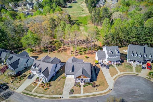 5743 Community LN, Hoschton, GA 30548