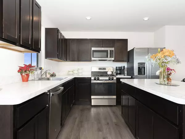 720 E Garfield Street, Waterman, IL 60556