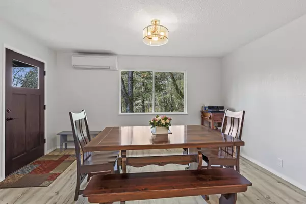 3529 Midway Ave, Grants Pass, OR 97527