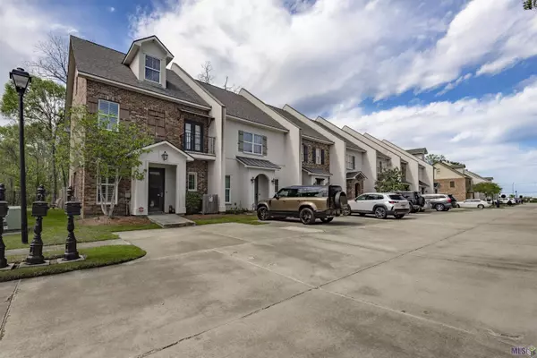 5132 Myrtle Trail Dr, Baton Rouge, LA 70820