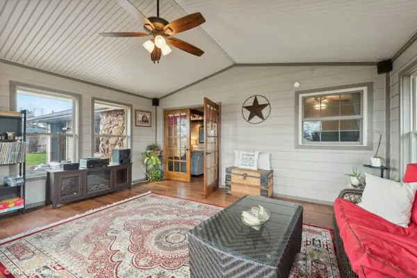 9761 Squire LN, Belvidere, IL 61008