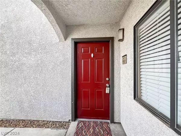 950 Seven Hills Drive #911, Henderson, NV 89052