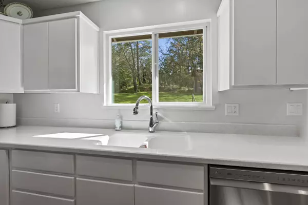 3529 Midway Ave, Grants Pass, OR 97527