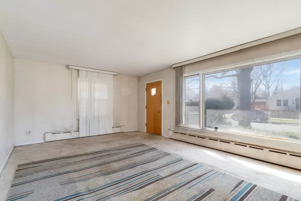 607 Mason Avenue, Joliet, IL 60435